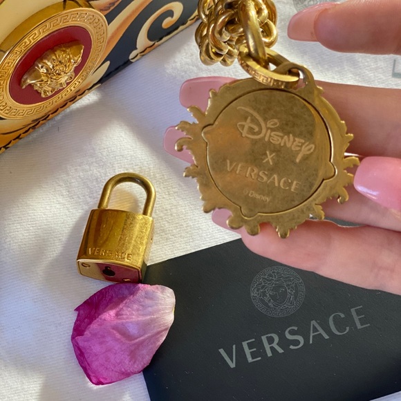 Versace x Disney Cinderella theme VERY RARE - Picture 6 of 7